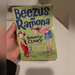 Scholastic Beezus and Ramona Book - Green and Blue Cover
